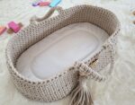 Kosz Mojżesza BOHO bawełniany nosidełko dla lalek z drewnianą kołyską - jasny beż - obrazek 2